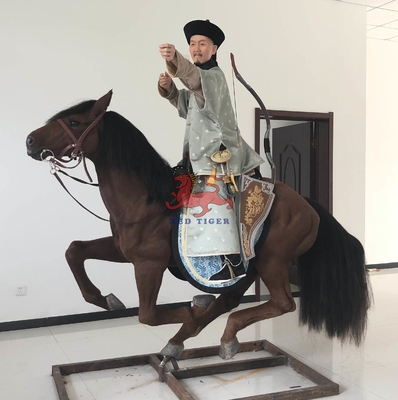 Realistyczna, naturalnej wielkości, niestandardowa figura silikonowa, figura woskowa, muzeum figur woskowych, sala pamięci