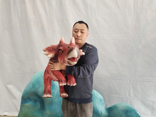 Dobra cena. Hand Control Baby Animatronic Dinosaur Triceratops Marionetka na sprzedaż w Internecie