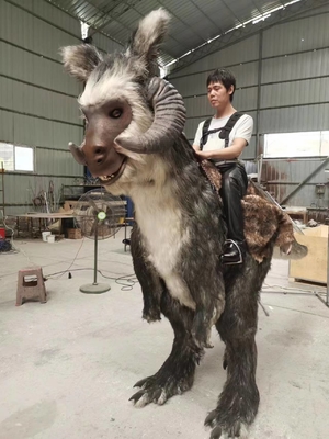 Animatroniczny dinozaur Gwiezdne Wojny Tauntaun Jeździć na kostiumie W Festiwalu Parade Event